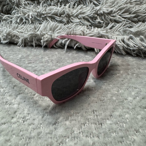 CELINE MONOCHROMS SIGNATURE SUNGLASSES - Picture 13 of 15